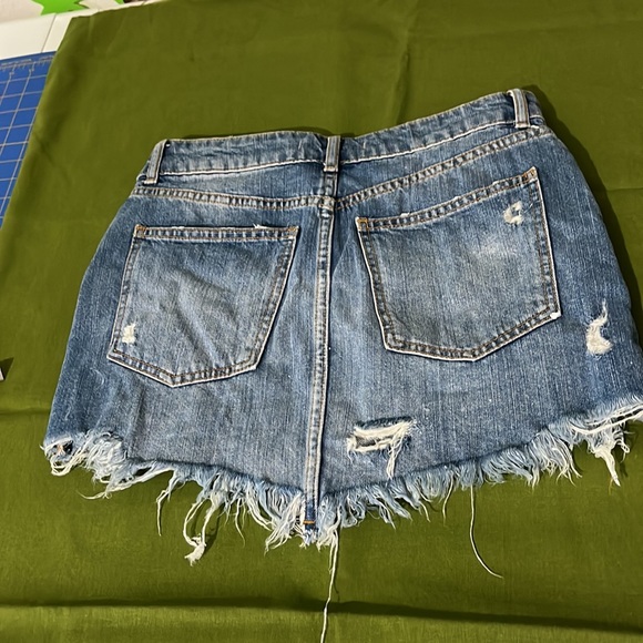 Free People Denim Mini Skirt, Embroidered Size 26 - Picture 2 of 5